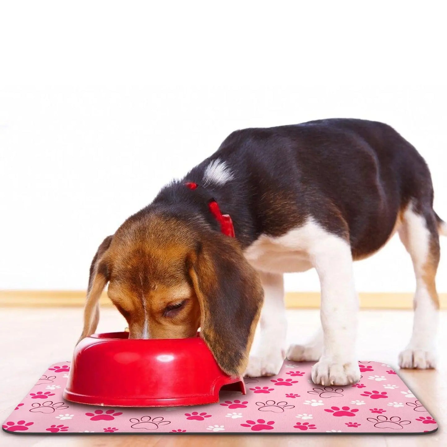 Quick Drying Absorbent Pet Feeding Mat with Paws for Dogs and Cats, Non-Slip Rubber Bottom, Dark Polyester Surface for Indoor Use