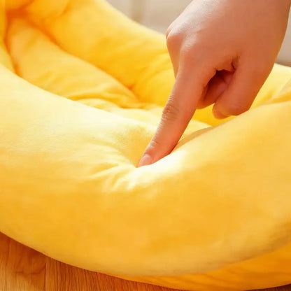 Banana Boat Pet Bed, Shaped Beds, Detachable and Washable, Suitable for Small/Medium Cats/Dogs, Universal Design, Comfortable and Soft, Secure Pet Bed